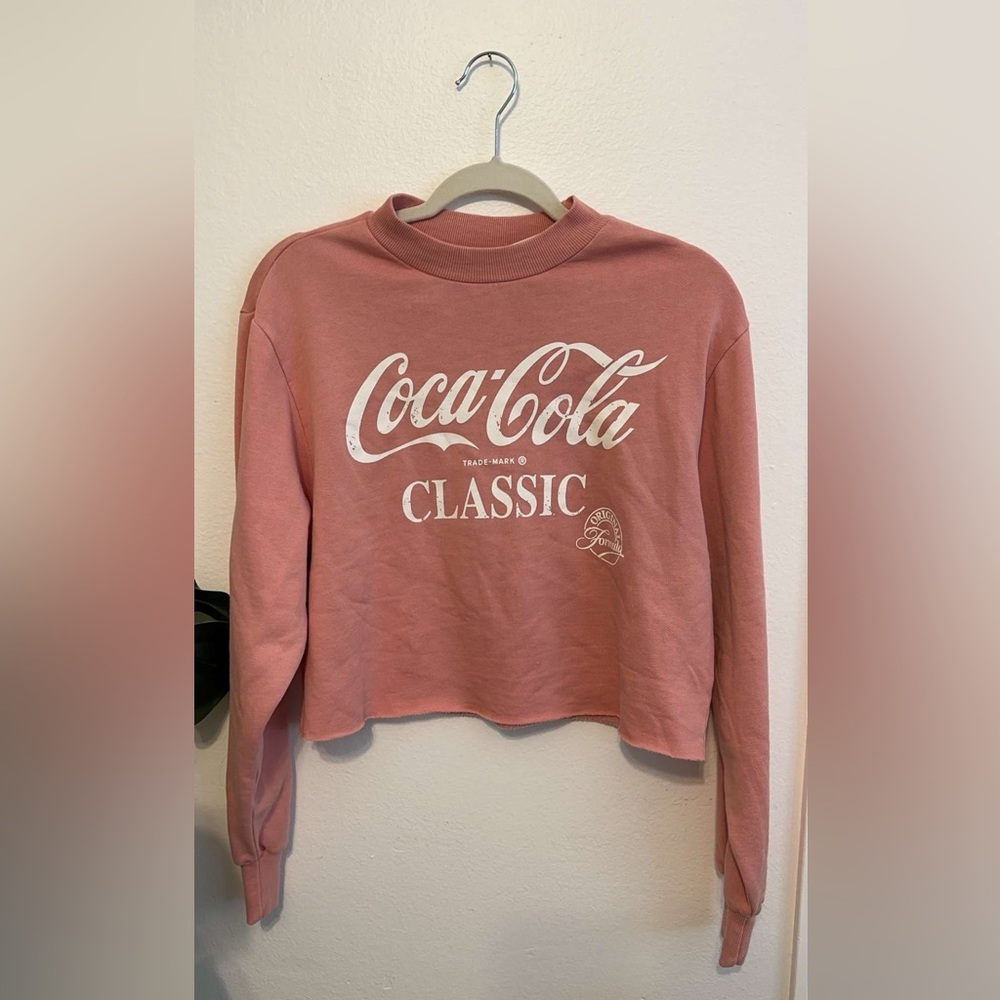 Cropped coca-cola sweatshirt